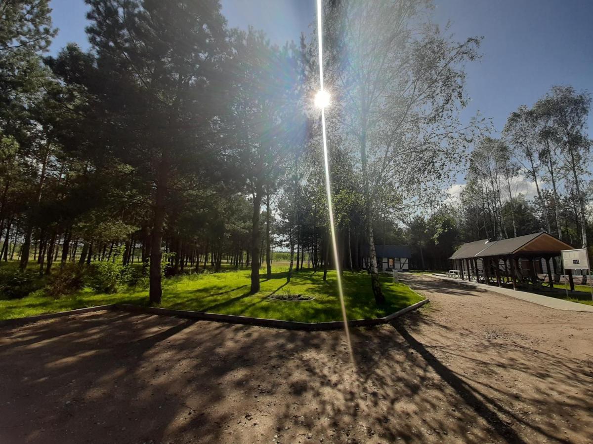 Osrodek Wypoczynkowy Lubu Dubu Hotel Dankow Ngoại thất bức ảnh